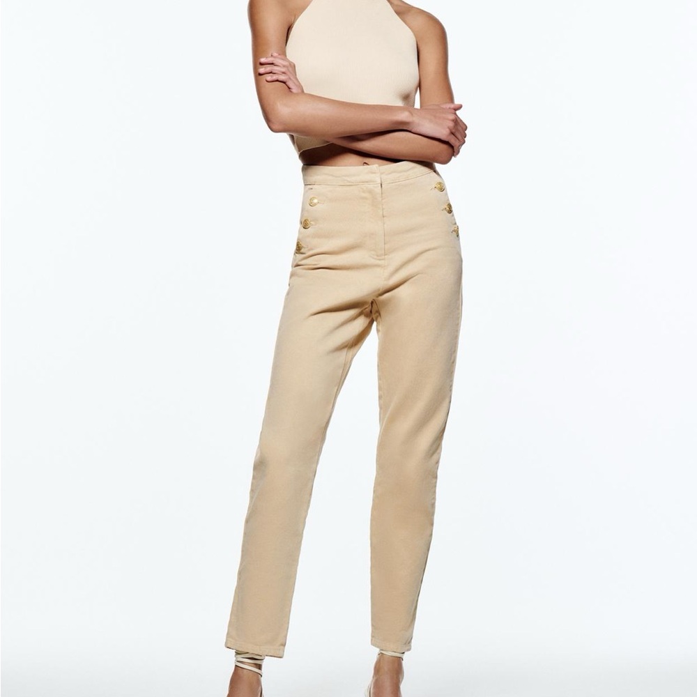 ZARA Gold Buttoned Straight Leg Jeans - Picture 2 of 6